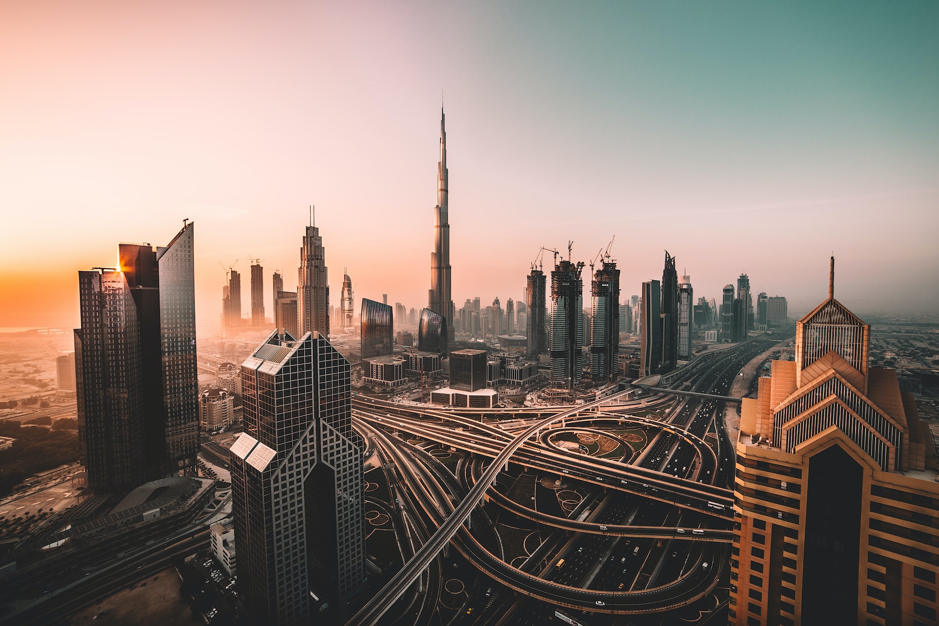 Leveraging Dubai's Business Advantages- The Path to Maximising Growth and Business Expansion