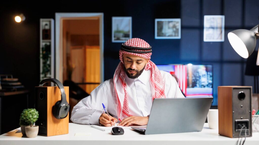 arab man - Success Stories: Inspiring Entrepreneurs Who Started Their Business in the UAE