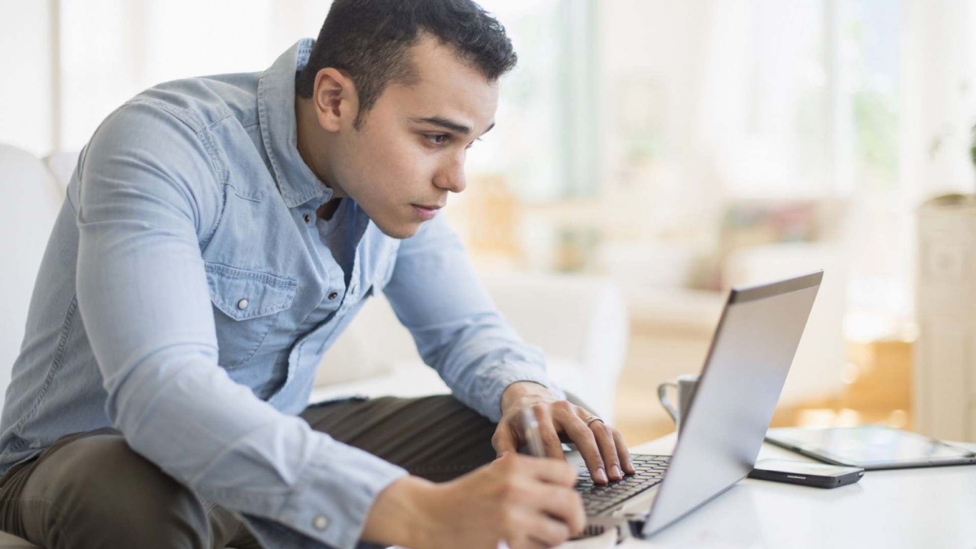 Ways to Make Money Online in the UAE