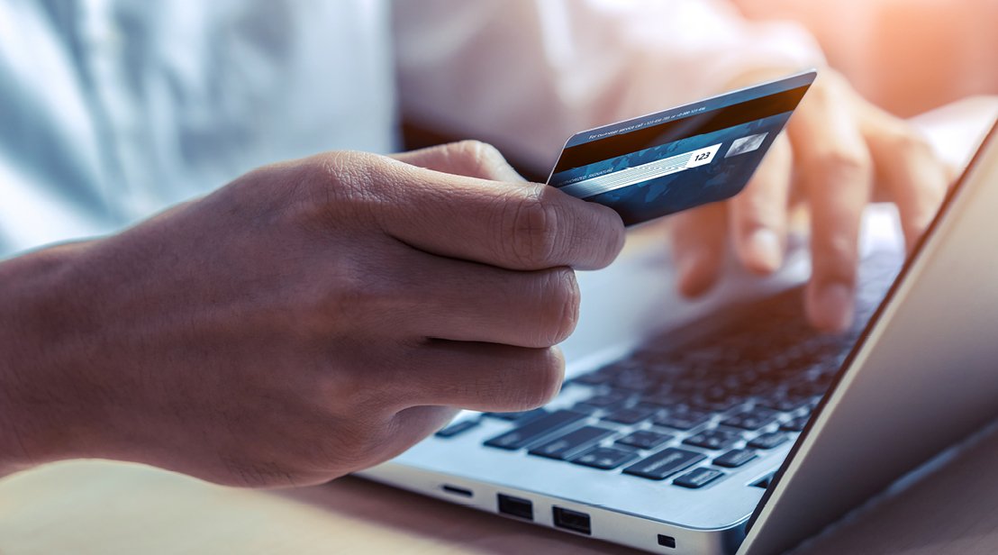 How to Open a Corporate Bank Account in the UAE