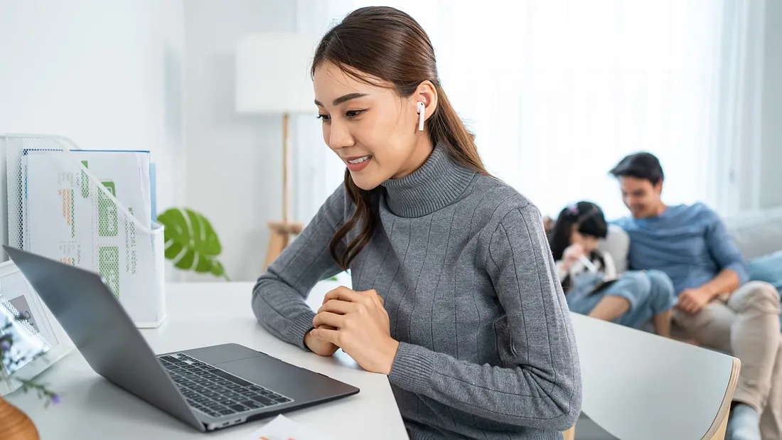 Top 10 Ways to Earn Money Online in the UAE in 2024