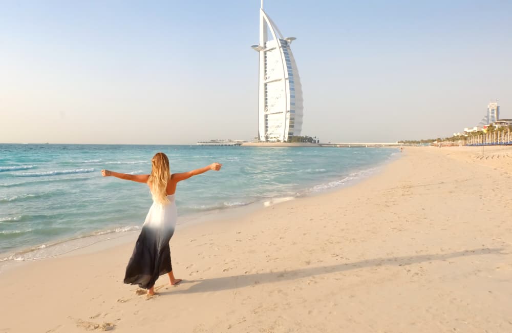 Reasons Why Young and Affluent Individuals from the UK and France Are Relocating to the UAE